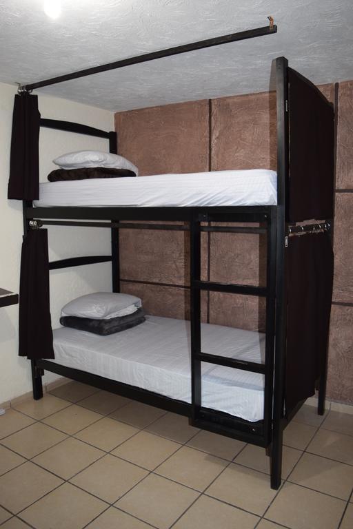 Hostal Yapa León Eksteriør bilde