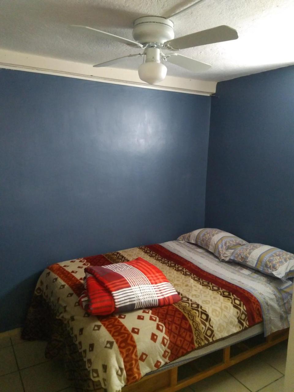 Hostal Yapa León Eksteriør bilde